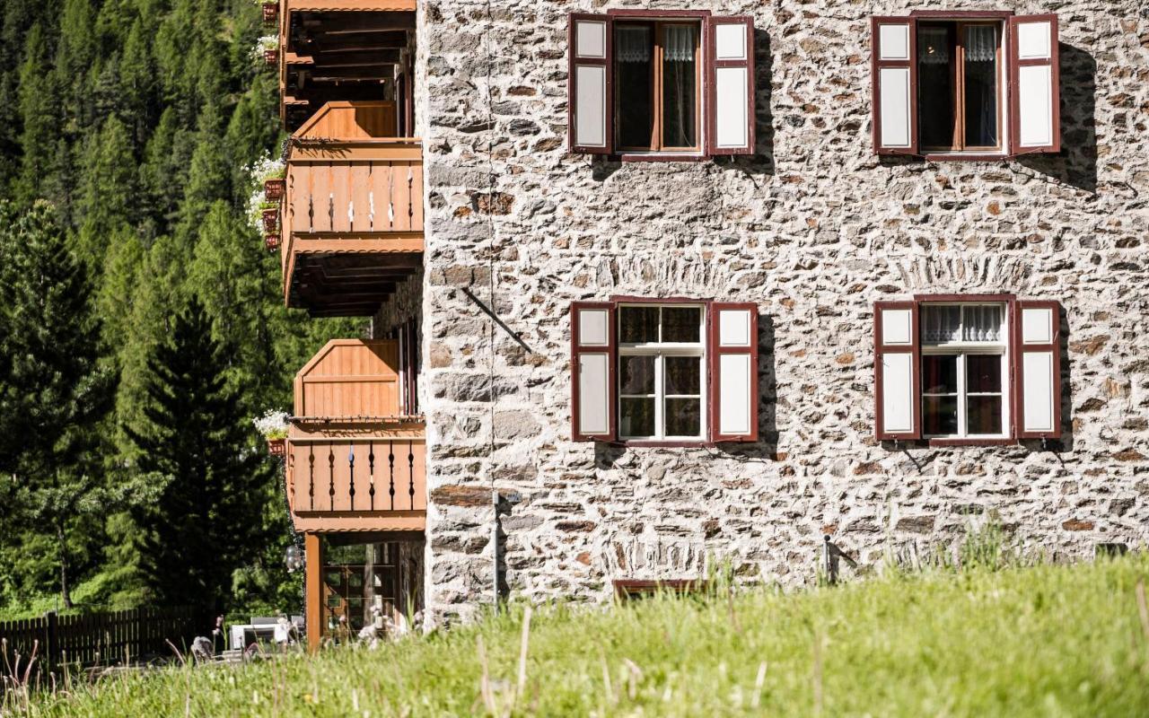 Glacier Rock Guesthouse Sulden Buitenkant foto